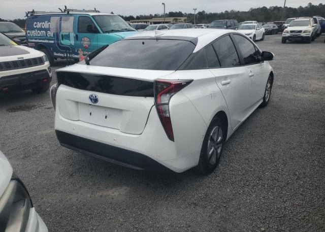 isb525456480-2017-toyota-prius_17