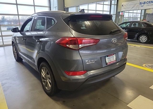 isb528113288-2018-hyundai-tucson_17