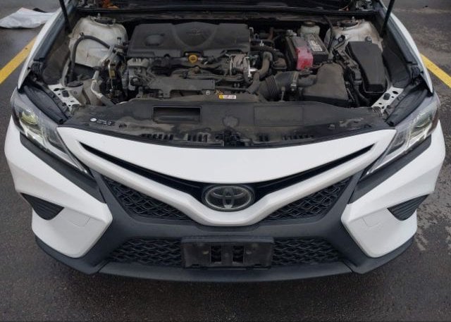 isb532169311-2018-toyota-camry_10