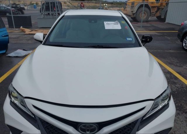 isb532169311-2018-toyota-camry_6