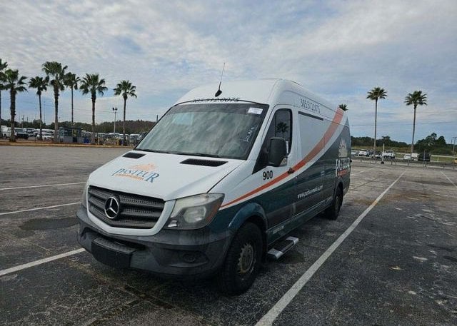 isb545842701-2018-mercedes-benz-sprinter-2500_10