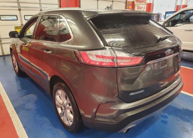 isb565102046-2019-ford-edge_10