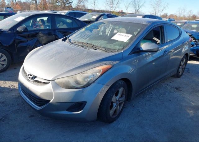 isb574401623-2011-hyundai-elantra_2