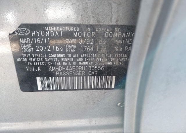 isb574401623-2011-hyundai-elantra_9