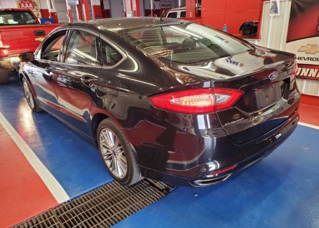 isb590037173-2015-ford-fusion_14