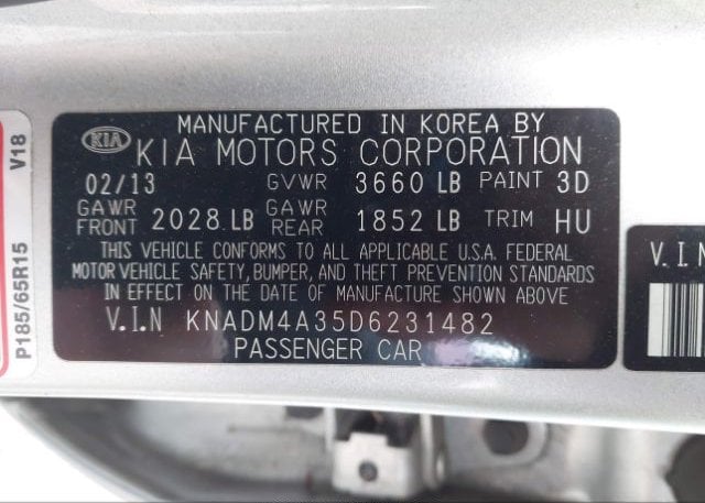 isb598660212-2013-kia-rio_9