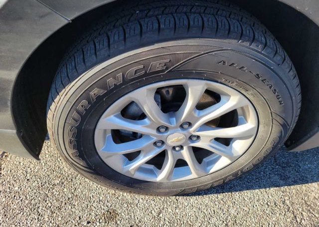 isb644004118-2019-chevrolet-equinox_4