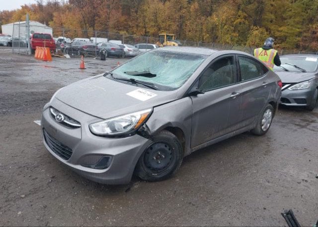 isb658622699-2017-hyundai-accent_2