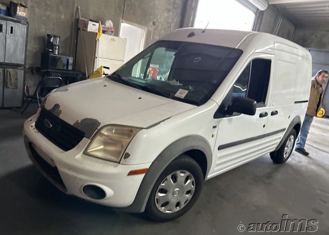 isb659637222-2013-ford-transit-connect_3