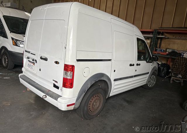 isb659637222-2013-ford-transit-connect_9