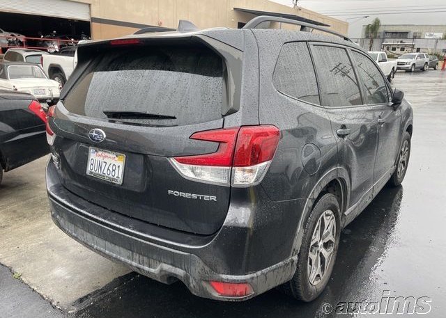 isb709057629-2019-subaru-forester_11