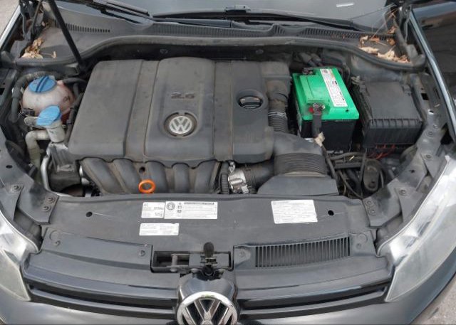 isb739878148-2012-volkswagen-golf_10