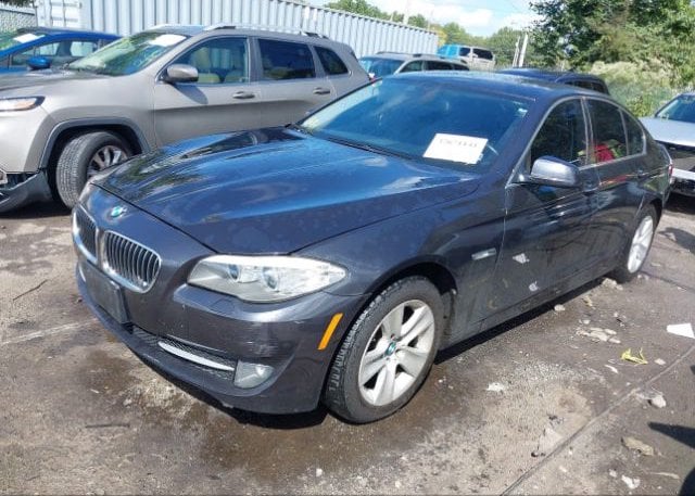 isb745625325-2011-bmw-528i_2