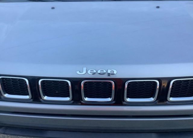 isb749143080-2020-jeep-compass_23