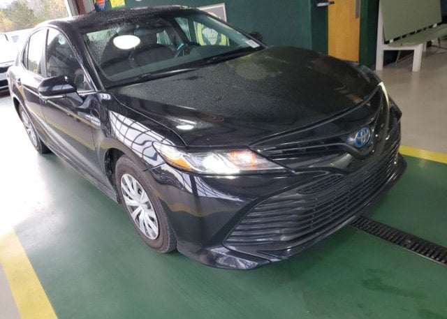 isb782647154-2019-toyota-camry-hybrid_4