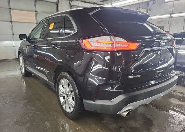 isb783311342-2019-ford-edge_13