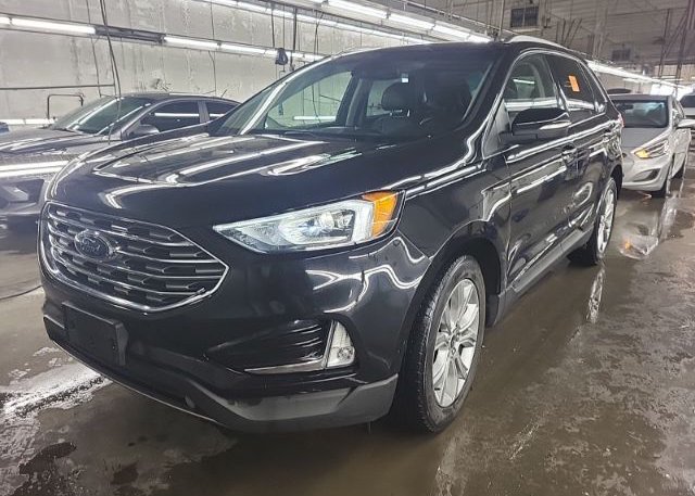 isb783311342-2019-ford-edge_15