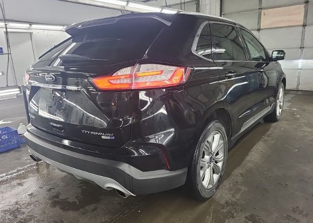 isb783311342-2019-ford-edge_9