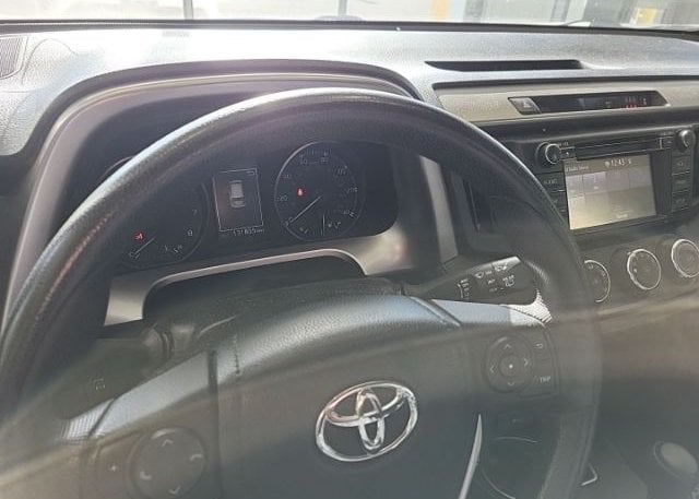 isb797830788-2018-toyota-rav4_17