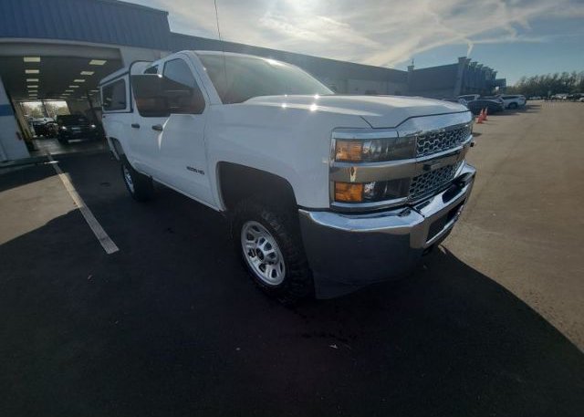 isb842872793-2019-chevrolet-silverado-2500hd_15