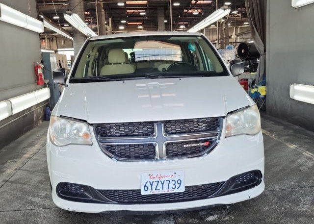 isb857550708-2013-dodge-grand-caravan_25