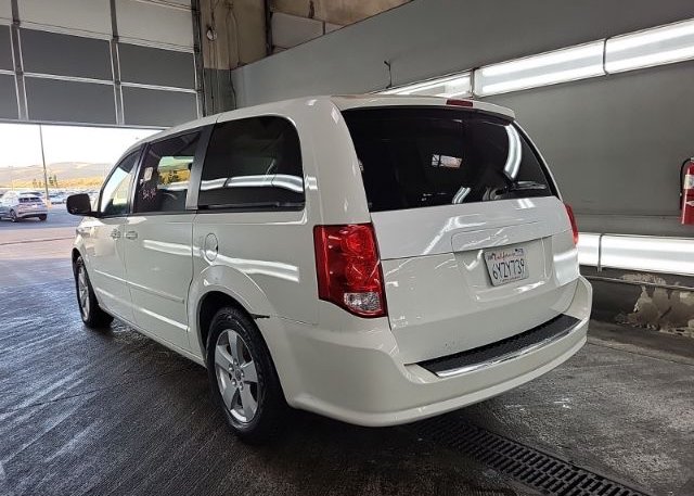 isb857550708-2013-dodge-grand-caravan_6