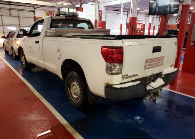 isb869879363-2011-toyota-tundra_2