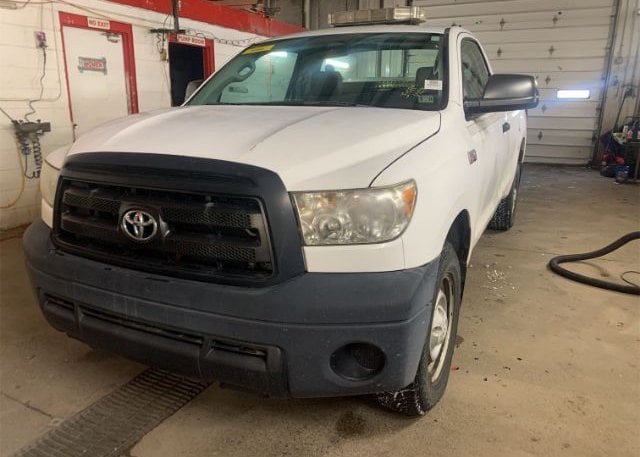 isb869879363-2011-toyota-tundra_8