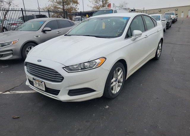 isb889352675-2016-ford-fusion_37