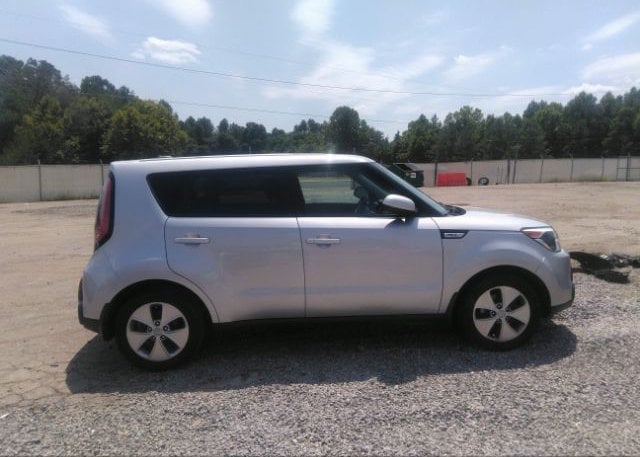 isb922918178-2015-kia-soul_14