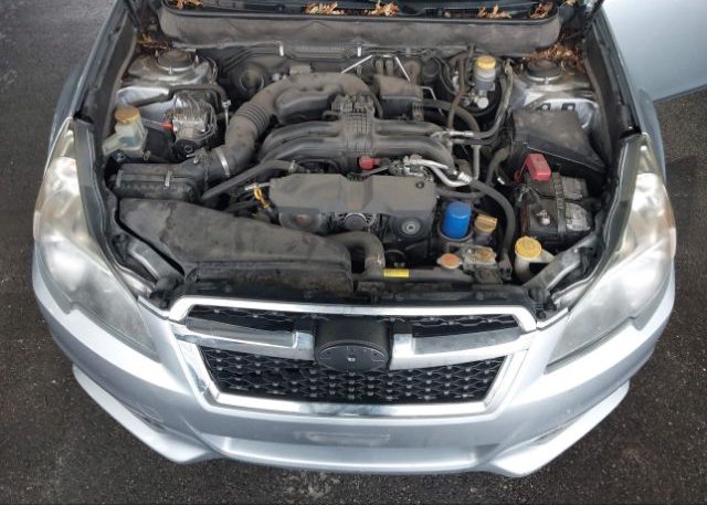 isb929760165-2014-subaru-legacy_10