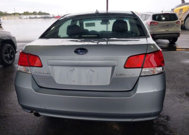 isb929760165-2014-subaru-legacy_16