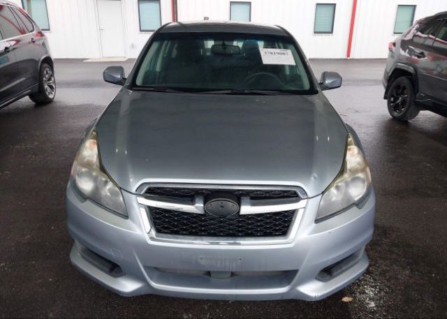 isb929760165-2014-subaru-legacy_6