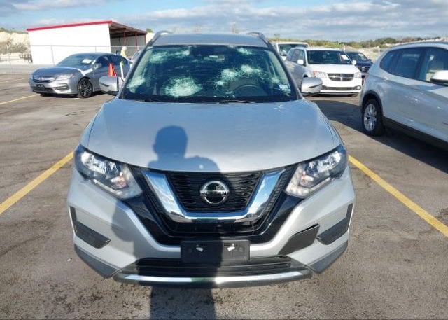 isb952724038-2020-nissan-rogue_12