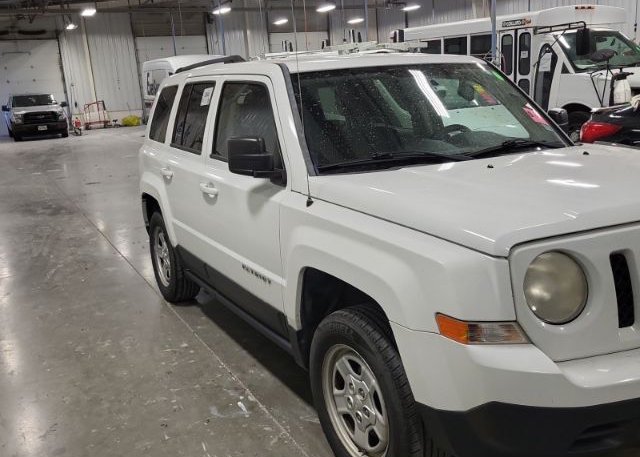 isb965606868-2012-jeep-patriot_10