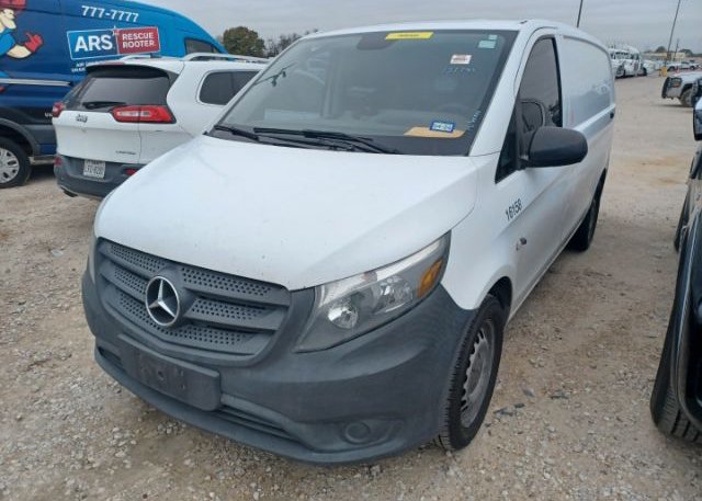 isb985493596-2016-mercedes-benz-metris_2