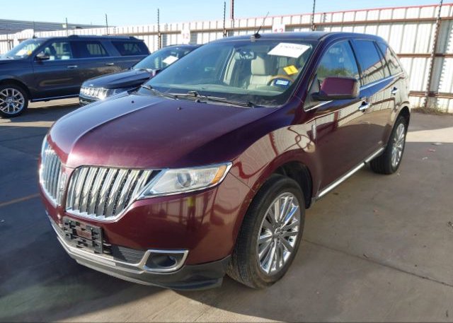 isb995197705-2011-lincoln-mkx_2