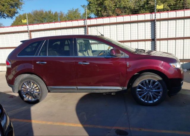 isb995197705-2011-lincoln-mkx_6