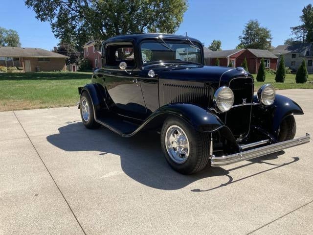 1932 Ford 3 Window Coupe 350 4-bolt for Sale
</span>