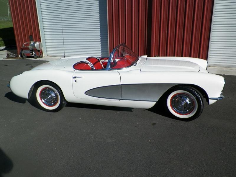 1957 Chevrolet Corvette White Silver for Sale
</span>