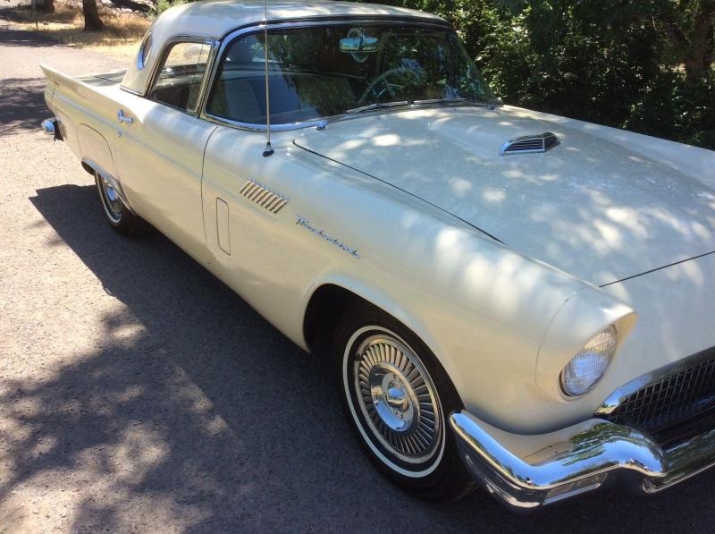 1957 Ford Thunderbird Hard top for Sale
</span>