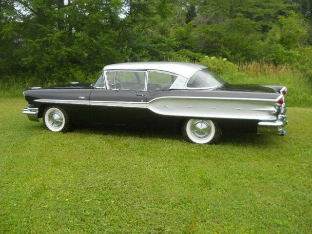 1958 Pontiac Chieftain Blue-Coupe for Sale
</span>