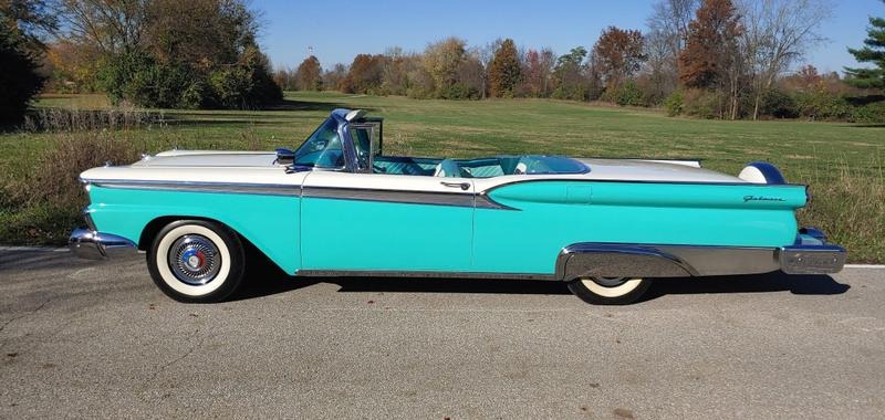 1959 Ford Galaxie Skyliner Hardtop Convertible for Sale
</span>