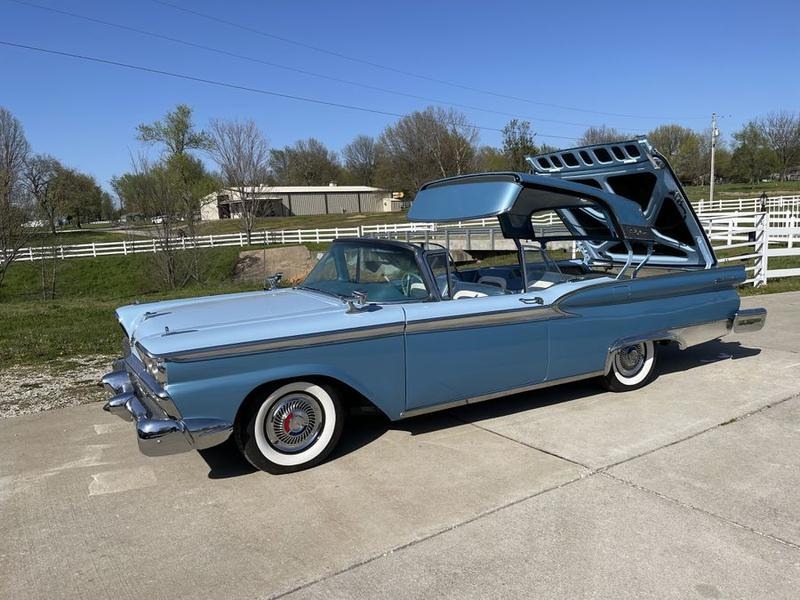 1959 Ford Skyliner for Sale
</span>