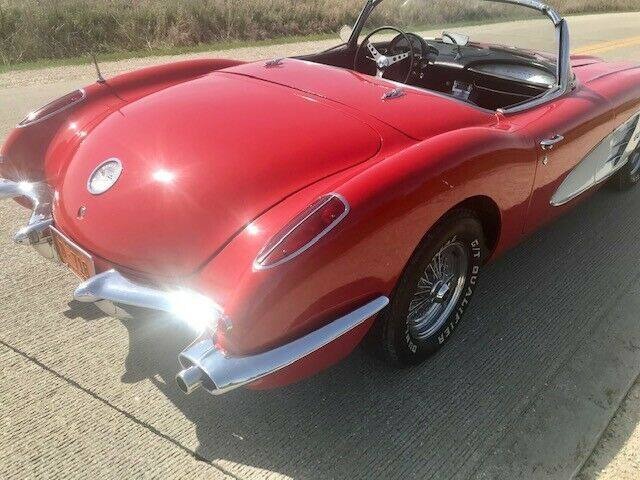 1960 Chevrolet Corvette Convertible Red for Sale
</span>
