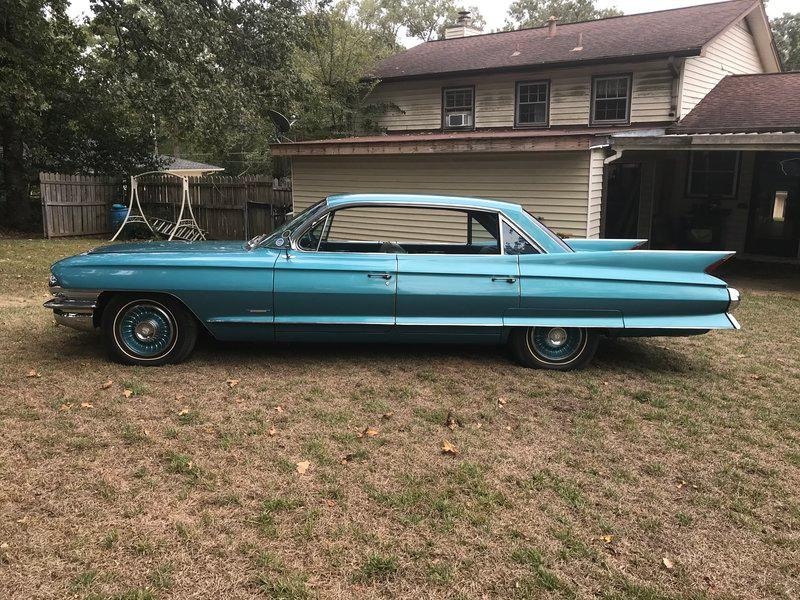 1961 Cadillac Series 62 six window for Sale
</span>