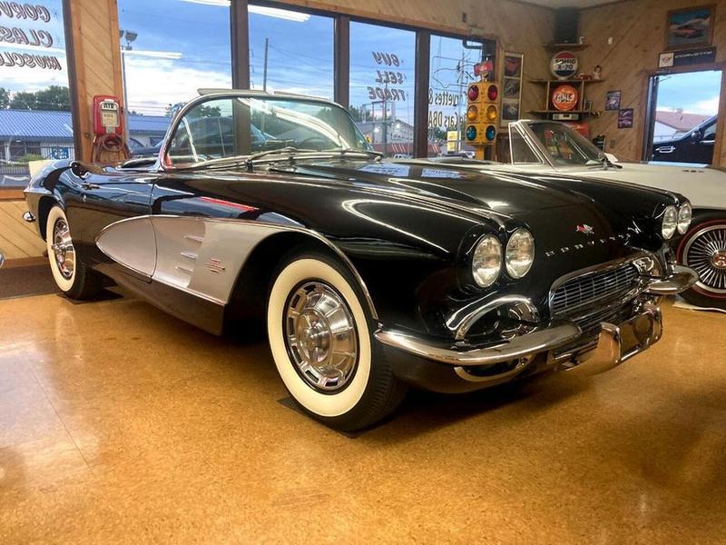 1961 Chevrolet Corvette for Sale
</span>