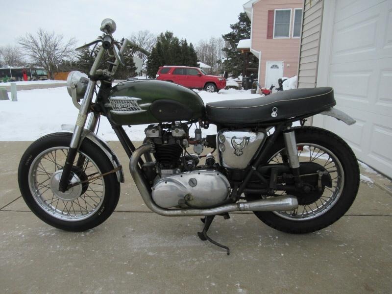 1961 Triumph Thunderbird Please read the description. for Sale
</span>