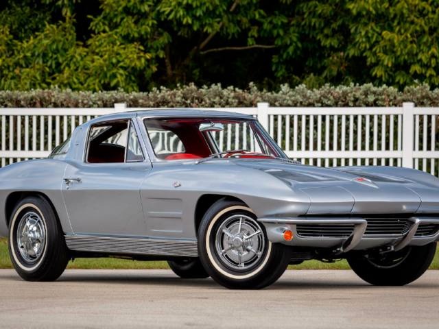 1963 Chevrolet Corvette Split Window Coupe V-8 engine Sebring Silver for Sale
</span>