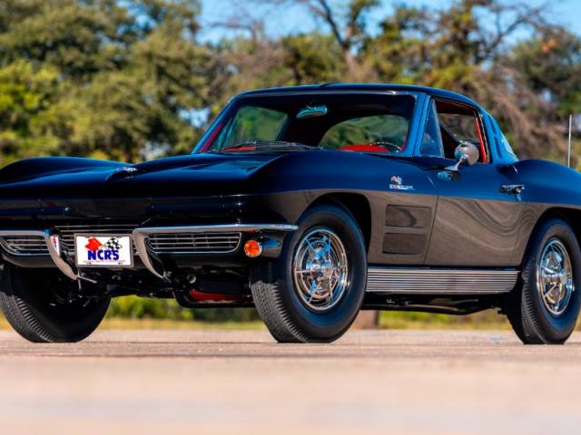 1963 Chevrolet Corvette Split Window V-8 engine Coupe for Sale
</span>